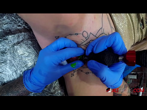 ❤️ Extremt tatuerade snyggingen Sully Savage fick en tatuering på sin klitoris ☑ Rysk porr at sv.playcrot69.top